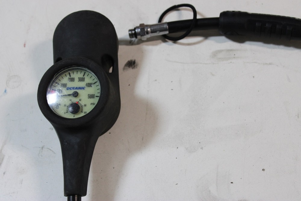Oceanic 0-5000PSI Regulator CONTROL