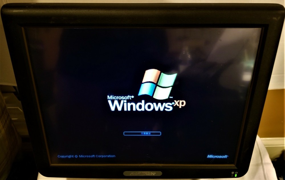 Partner Tech Model SP-800 Pos Touchscreen Bar Restaurant Terminal