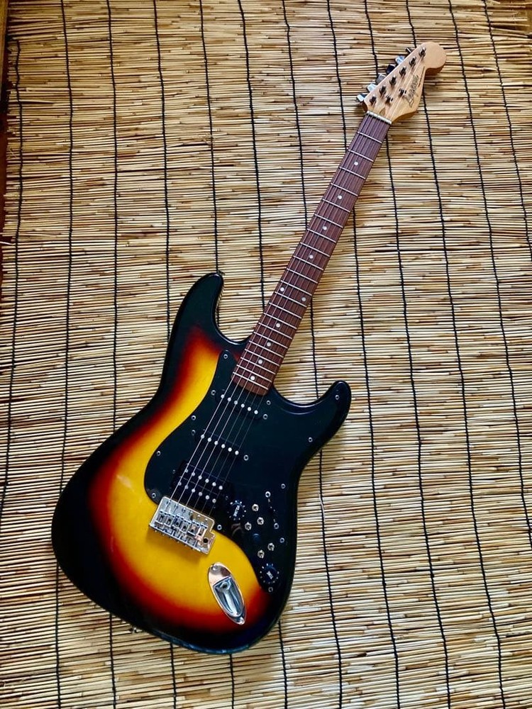 Modified LEGEND ST SSH Electric Guitar