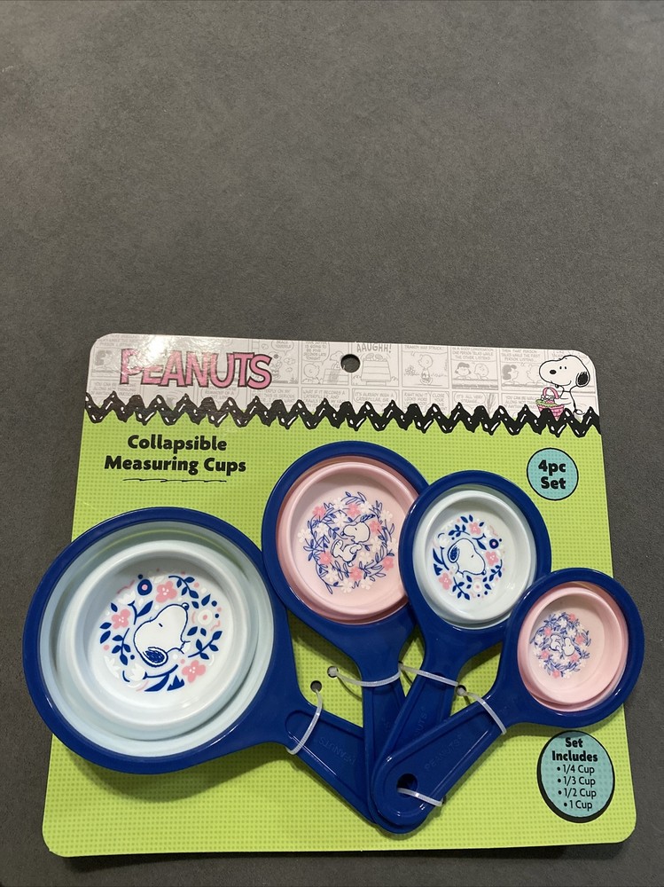PEANUTS SNOOPY Collapsible Measuring Cups 4 PC Set NEW