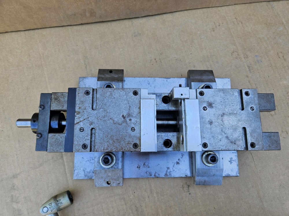 Kurt 4" ?? Vise Milling Machine Used