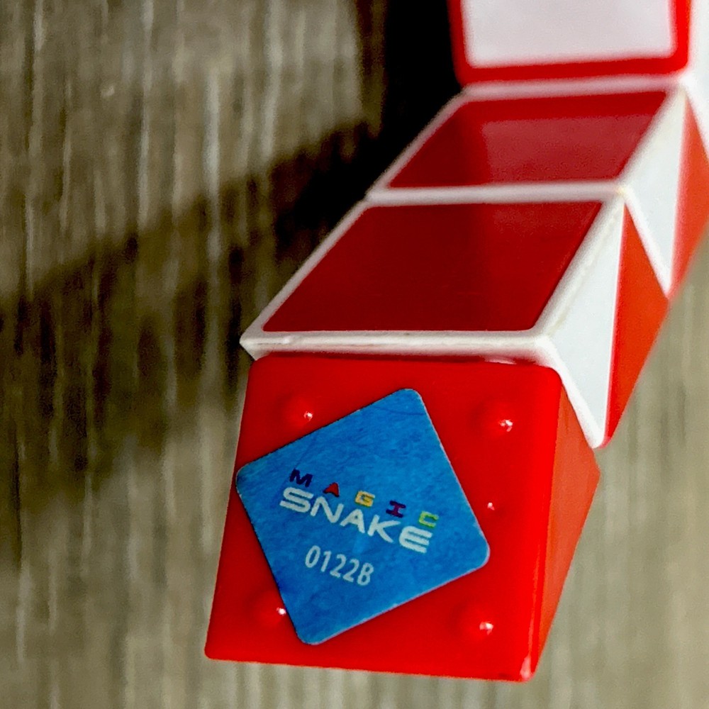 Magic Snake Cube