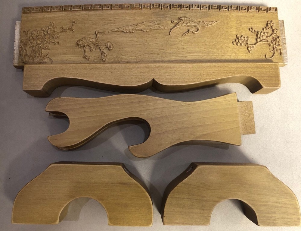 Two layers Cranes wood stand
