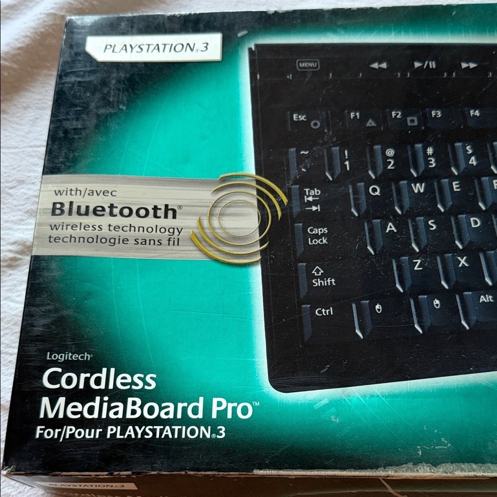 Logitech Cordless MediaBoard Pro for PlayStation 3
