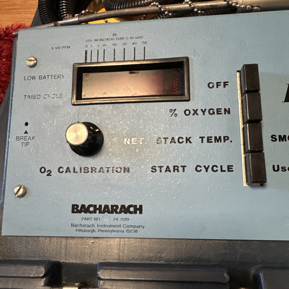 BACHARACH FYRIZER DIGITAL MODEL 10 VAC Tested Working