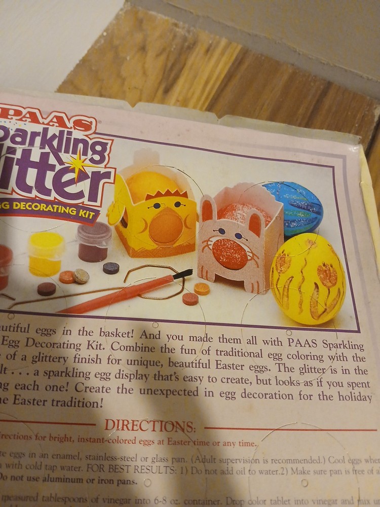Vintage PAAS Sparkling Glitter Easter Egg Decorating Kit 2001 glitter paint