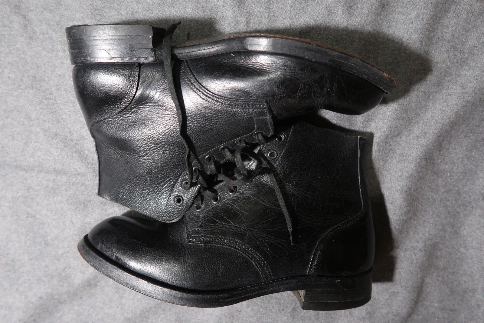 WW2 BRITISH ARMY AMMO BOOTS HOBNAILED LEATHER SOLES SIZE 9