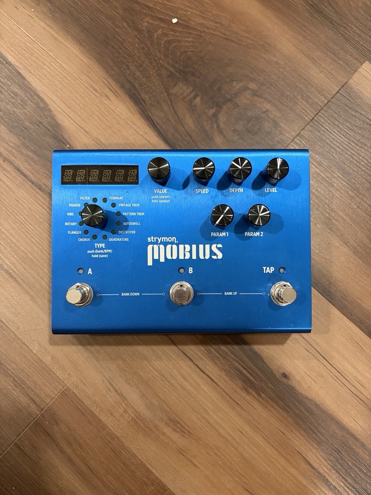 Strymon mobius modulation machine, e-guitar effects unit