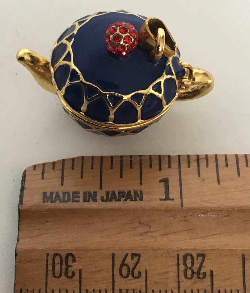 Itty Bitty Teapot Pendant which Opens, Hinged Lid