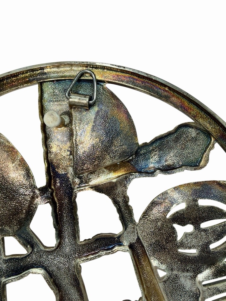 Vintage Wall Hanging Silver Art Co. Silver Plated Flatware Hot Plate Trivet 9”