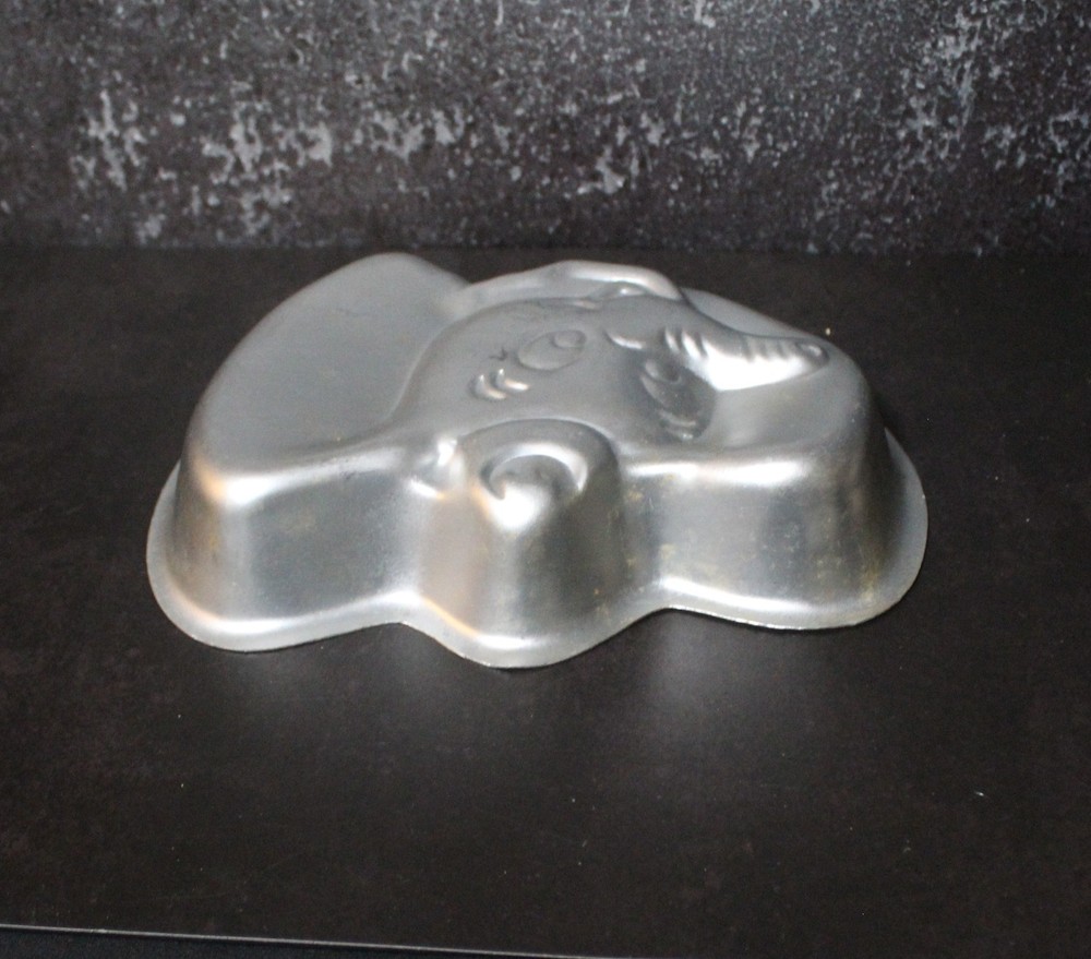 Wilton Disney Mickey Mouse Dumbo Cake Pans