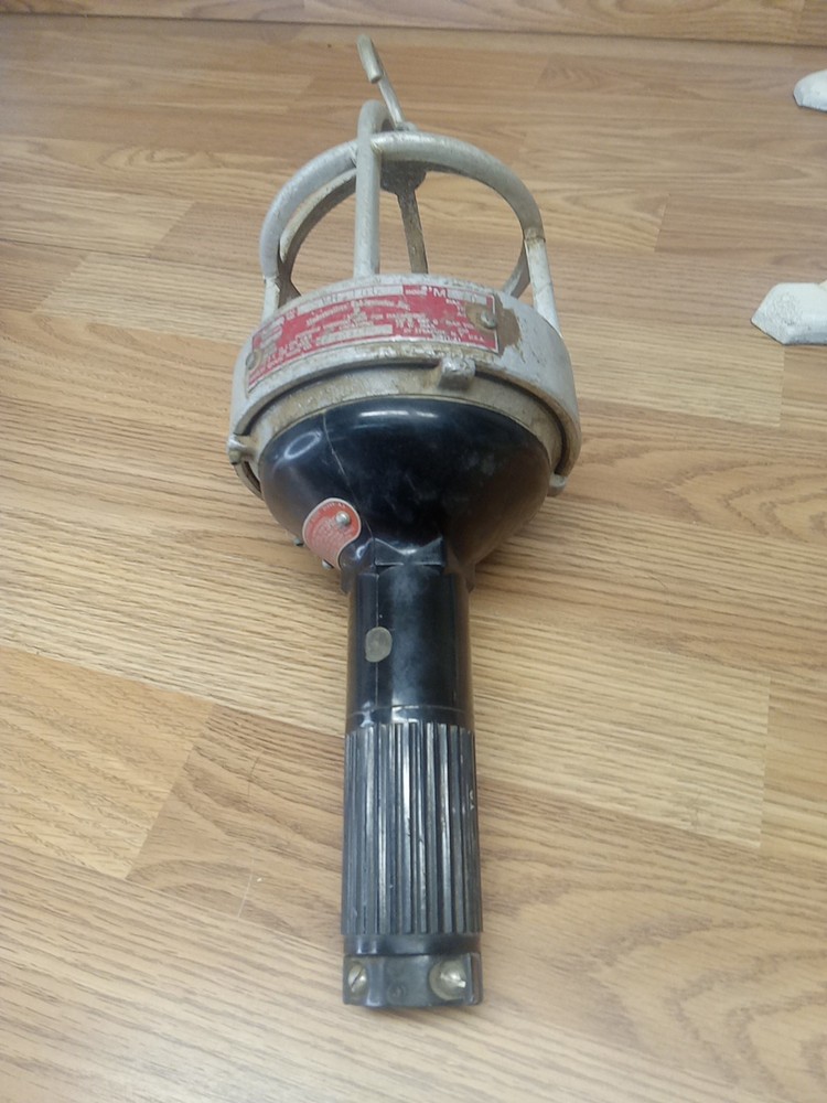 Crouse Hinds EVH106 Explosion Proof Hand Light Model 70