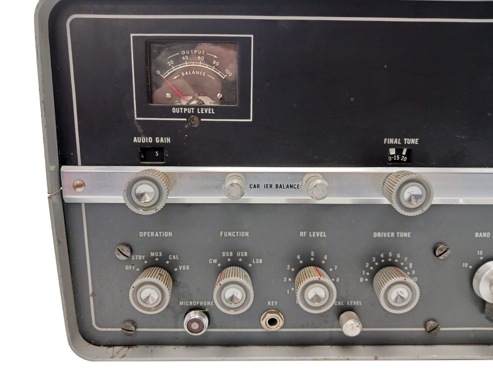 Hallicrafters HT-37 Ham Radio HF Transmitter Vintage 1960s - POWERS UP