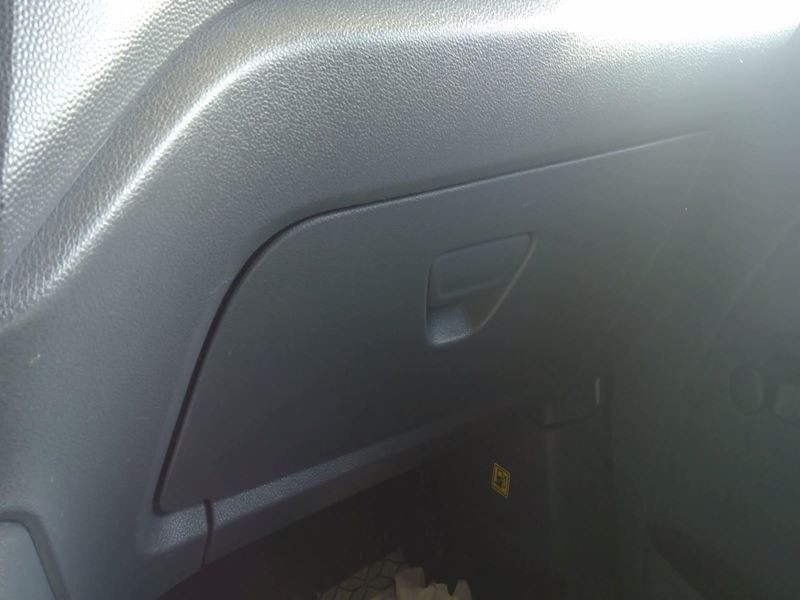 TRANSCNCT 2013 Glove Box 57899