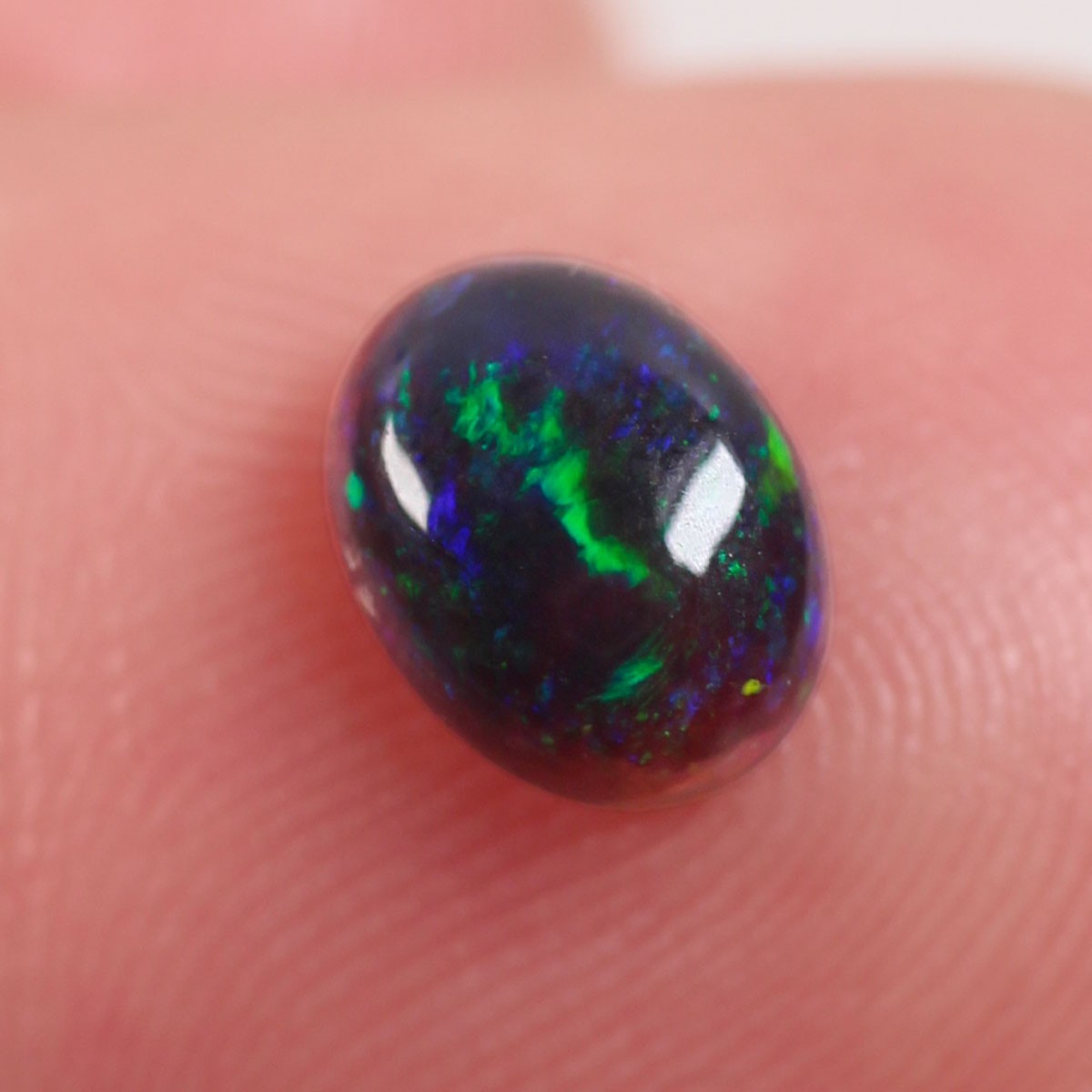 Natural Australian Black Opal  0.6 ct, Solid Lightning Ridge Opal 5.2 x 6.6 mm