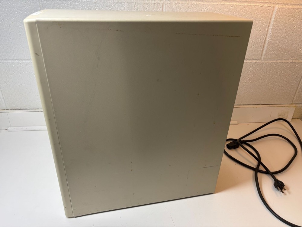 CD/DVD Duplicator Tower 8-Bay Verity Systems