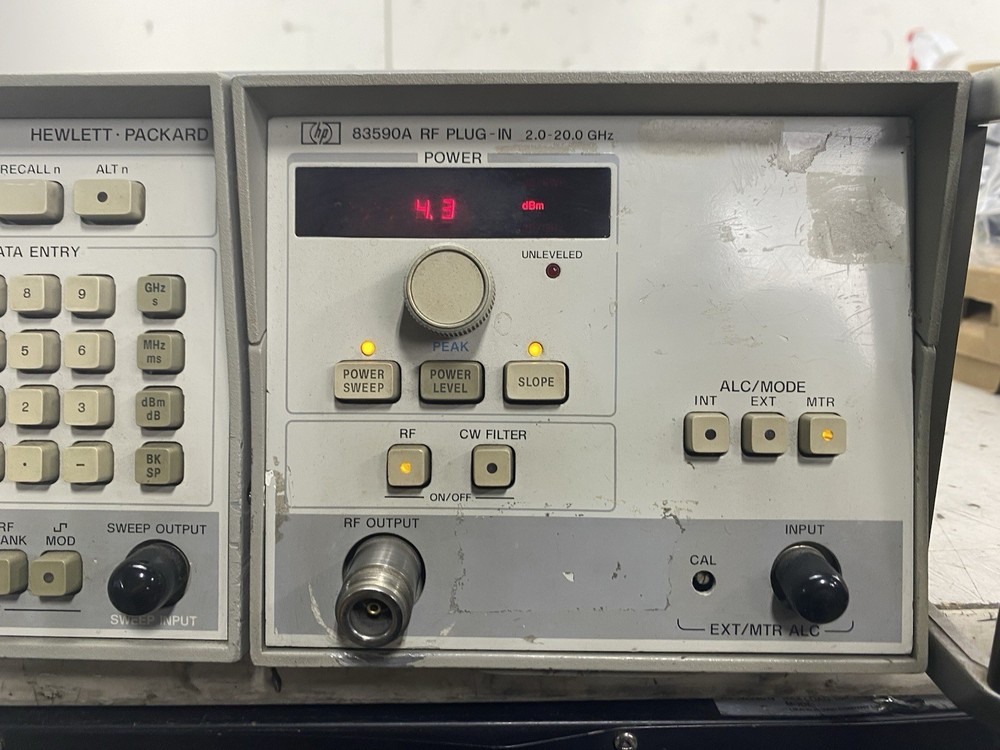HP 8350B SWEEP OSCILLATOR M5948