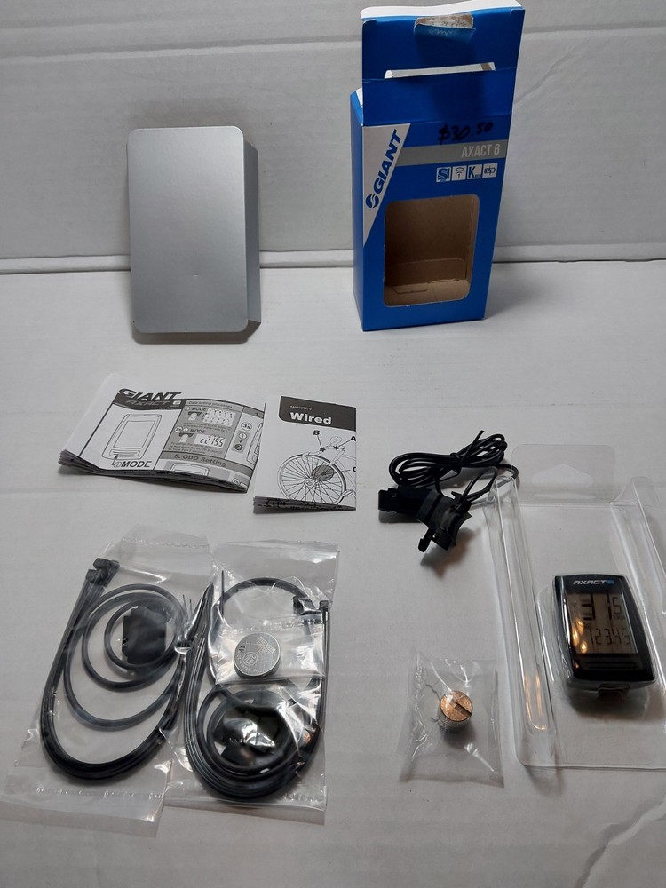 Giant Axact 6 Bike Cycle Computer 6 Function Odometer, Clock, Trip Distance