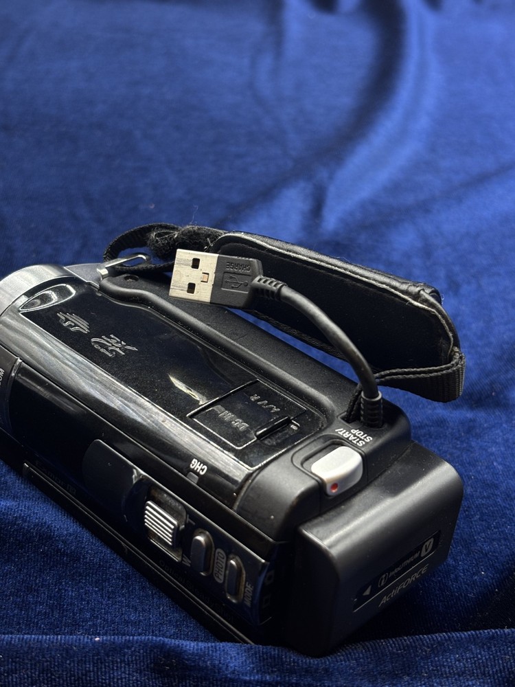 Sony Handycam HDR-CX130E/ Camera Only/ Working