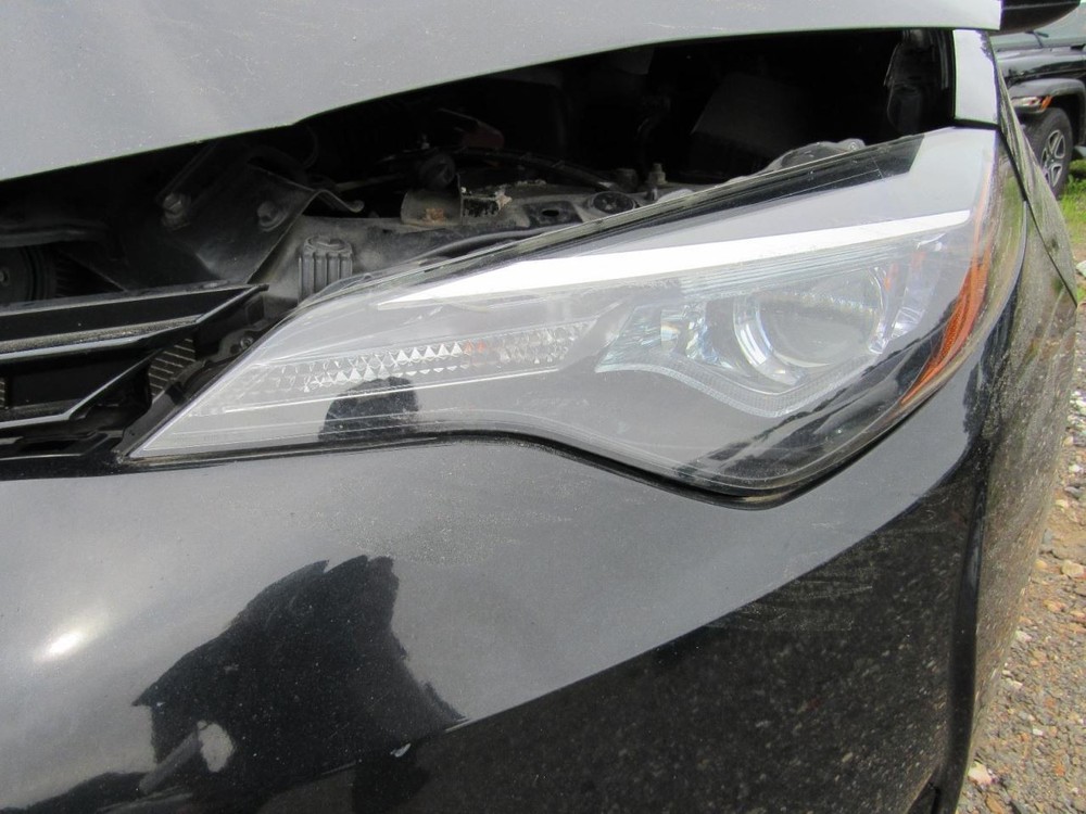 COROLLA 2018 Glove Box 1048801