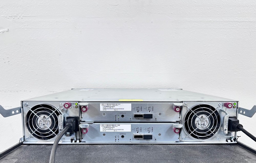 Quantum QXS 24-bay SAS disk array w/ Dual 3-07366-01 Modules