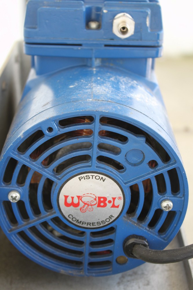 THOMAS INDUSTRIES 607CA22 699 VACUUM PUMP & PISTON COMPRESSOR