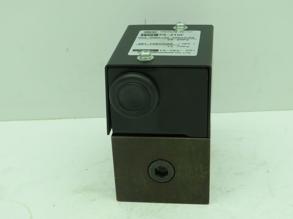 SR Engineering PS-210F Pressure Switch