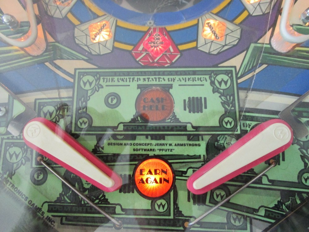 WILLIAMS Millionaire Pinball Machine 1986. Refurbished, nice, working RARE. READ