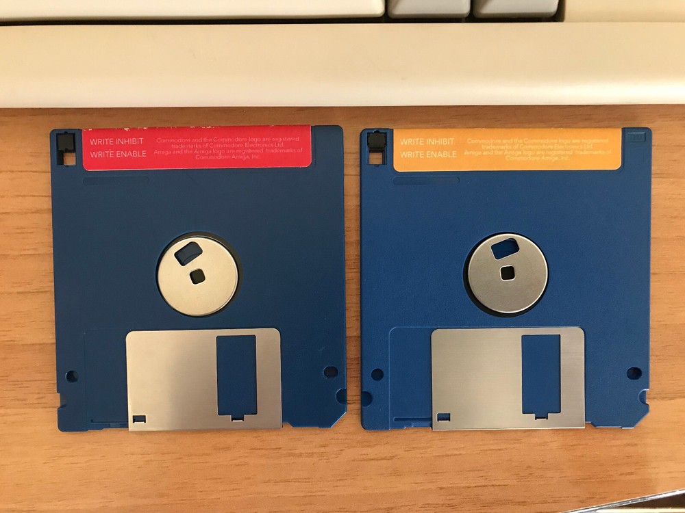 Workbench Version 1.2 Amiga, 2 Floppy Disk 3,5