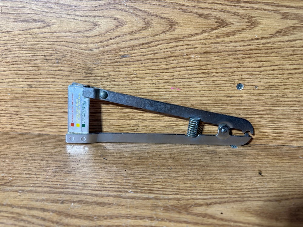 Raybestos 3115709 Brake Pad Measuring Tool