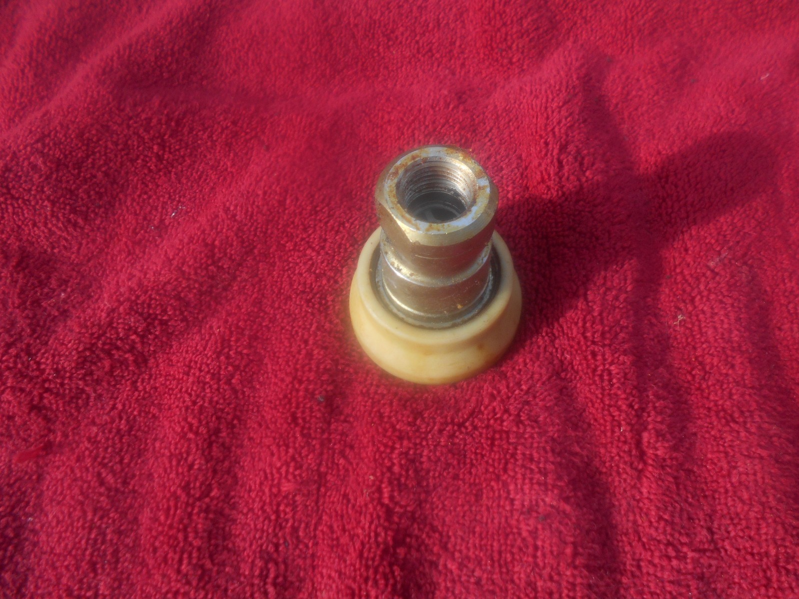 GILES COMMERCIAL FRYER FEMALE QUICK RELEASE COUPLAIN