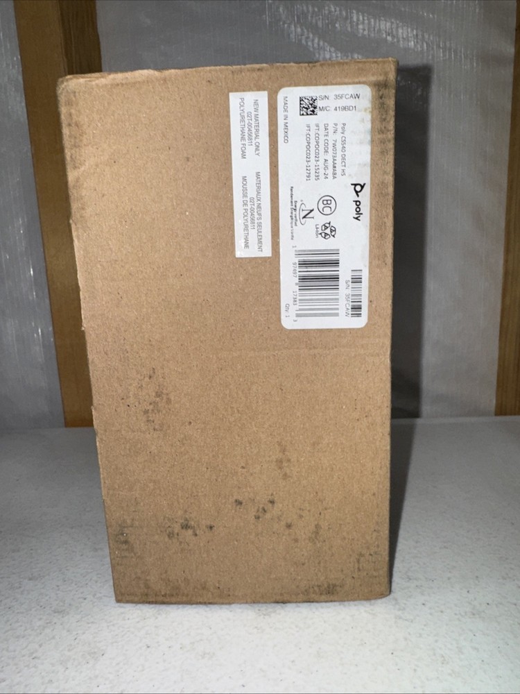 New Plantronics CS540 Wireless Headset System Black Complete In Box 84693-01