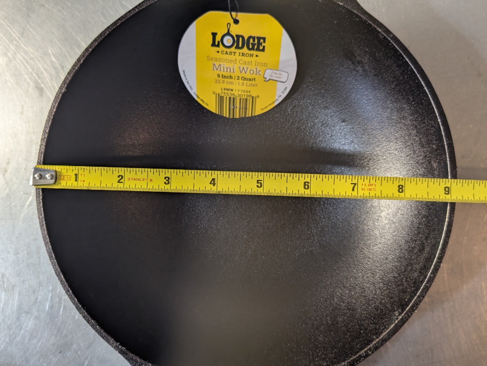 Lodge USA 9-Inch Seasoned Cast Iron Mini Wok Pan, New
