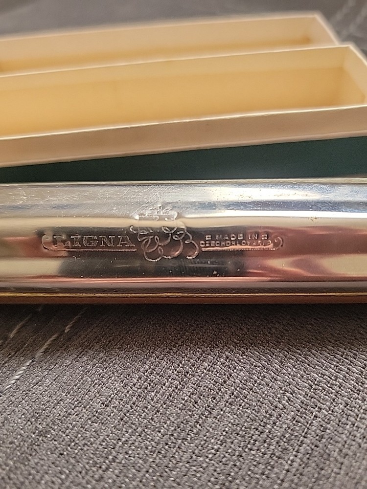 Harmonica Vintage Victor Ligna Brand New