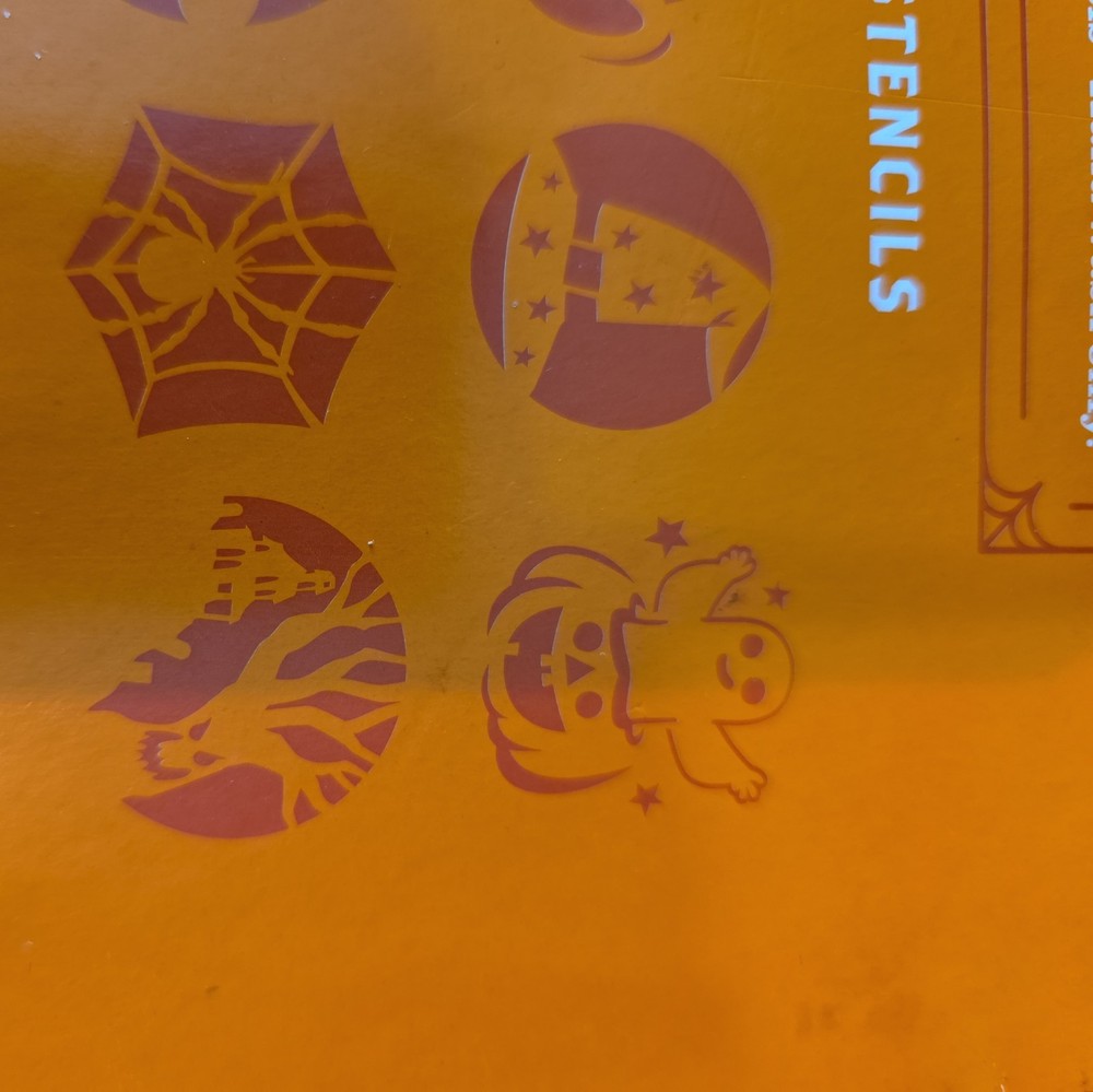 HYDE and EEK Pumpkin Carving Kit 5 Tools/8 Stencils