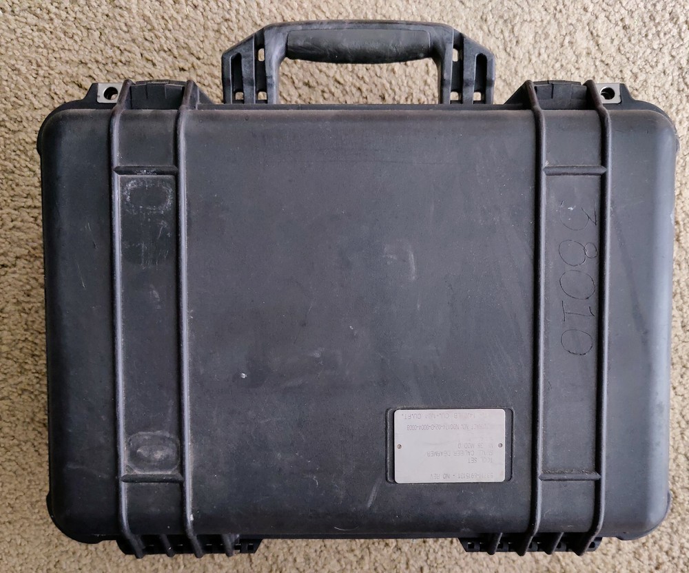 BLACK HARDSHELL DURABLE WATERPROOF CRUSHPROOF PLASTIC STORAGE CASE