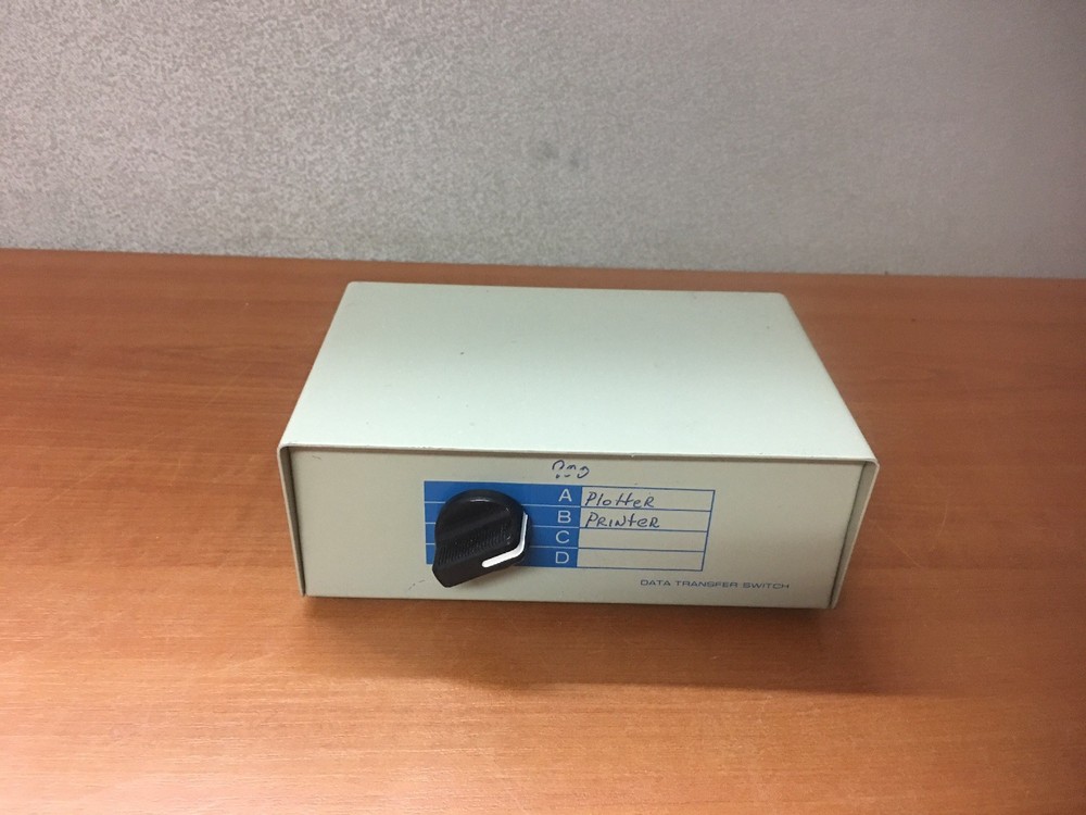 Manhattan Data Transfer Switch A/B/C/D VINTAGE !! FREE Shipping !!!