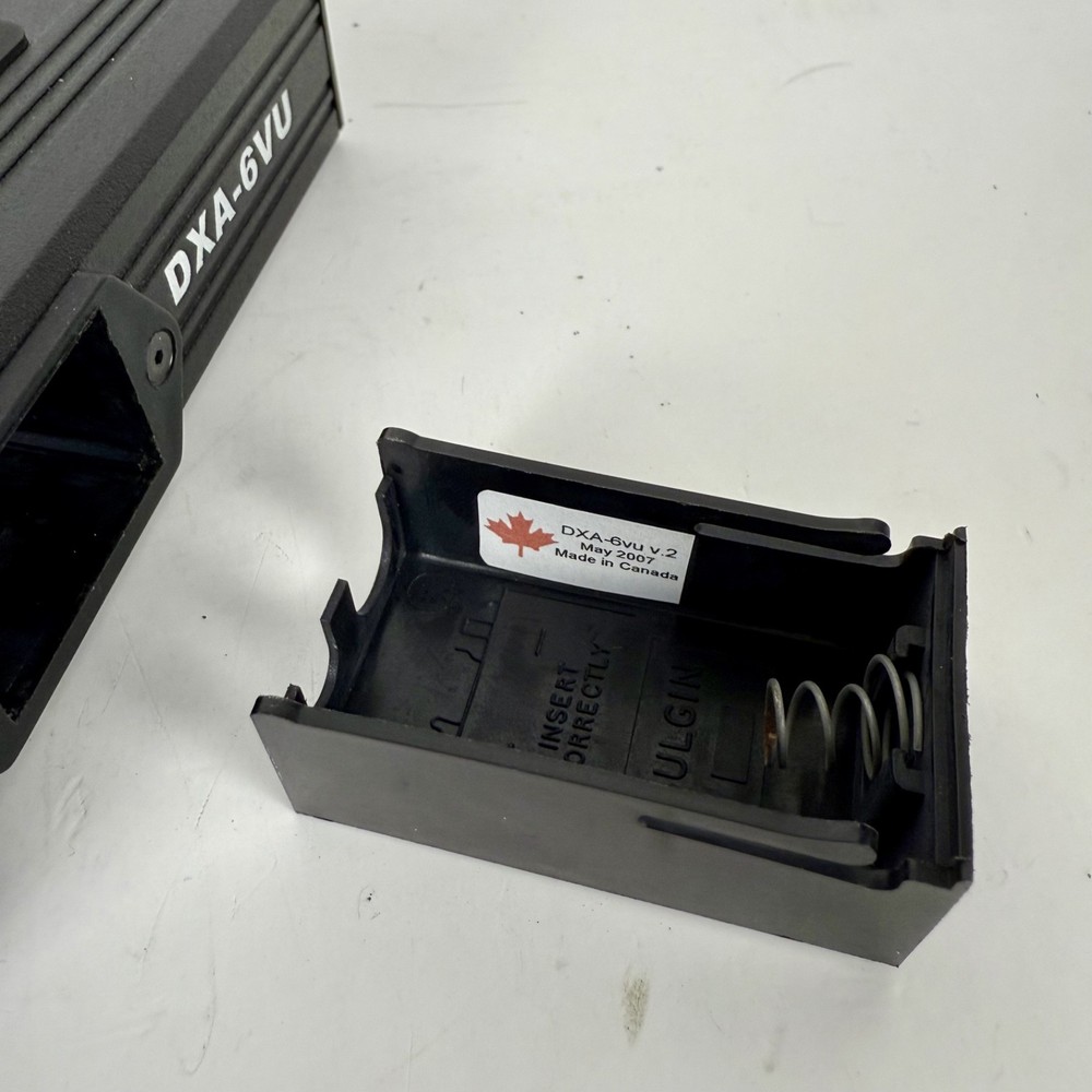 BeachTek DXA-6VU v2 Camera XLR Audio Adapter Mixer w TUMI Case Untested