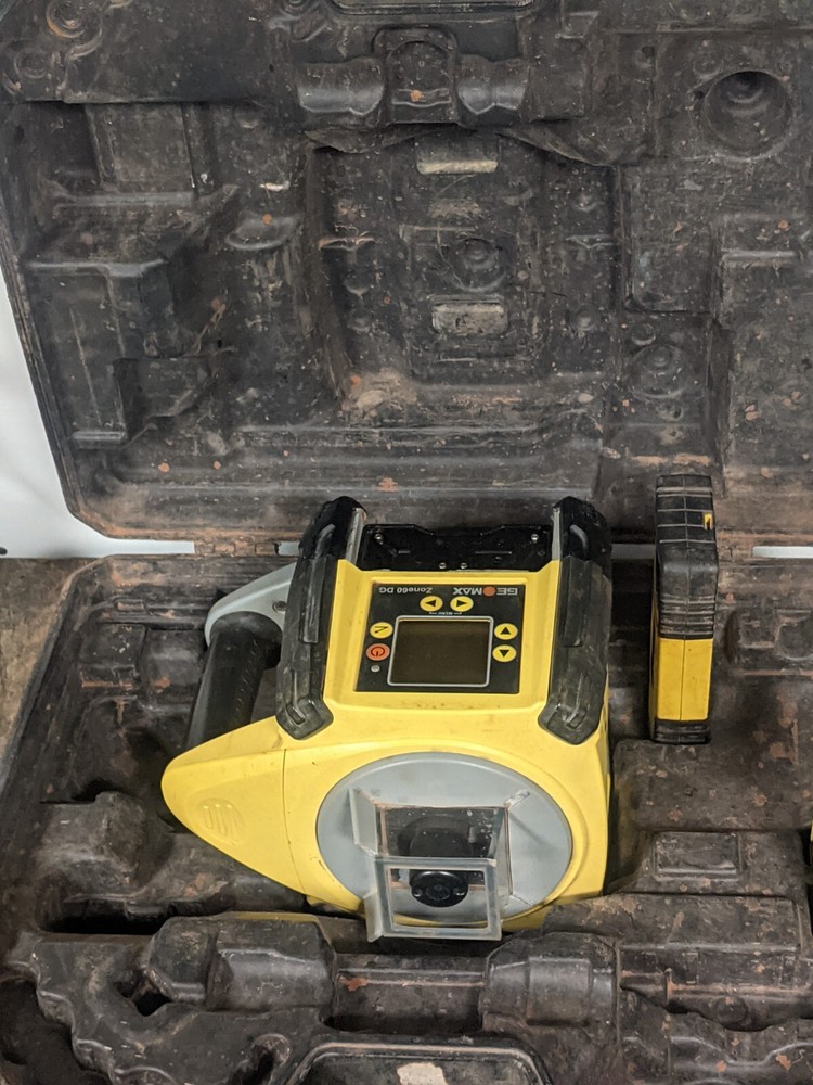 Geomax Zone60 DG Dual Laser/Receiver