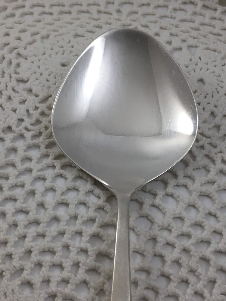International Deep Silver LAUREL MIST 1 Casserole Spoon Silverplate Flatware