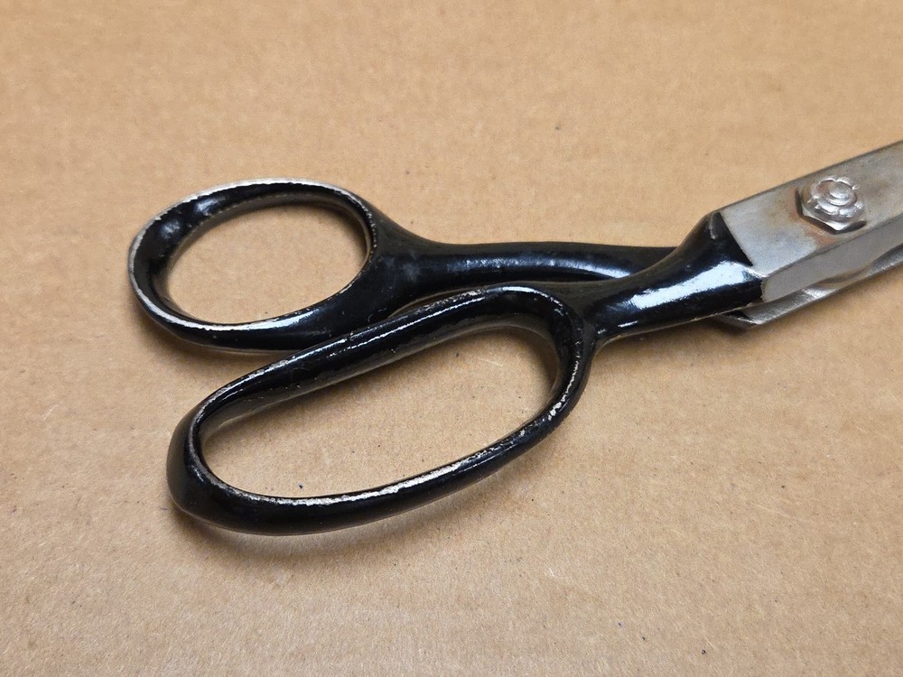Vintage STA-SHARP 7.5" Pinking Shears Scissors Made in USA