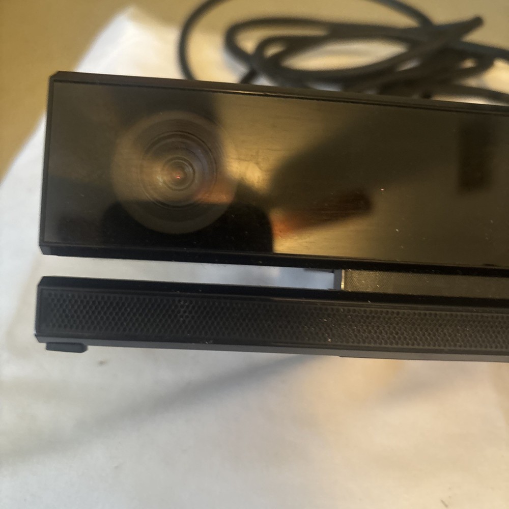 Microsoft Xbox One 1520 KINECT Connect Sensor Bar, Amazing Condition Works Great