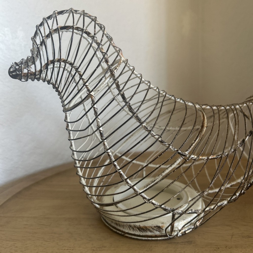 12 Wire Hen Basket Chicken Egg Holder, Distressed White