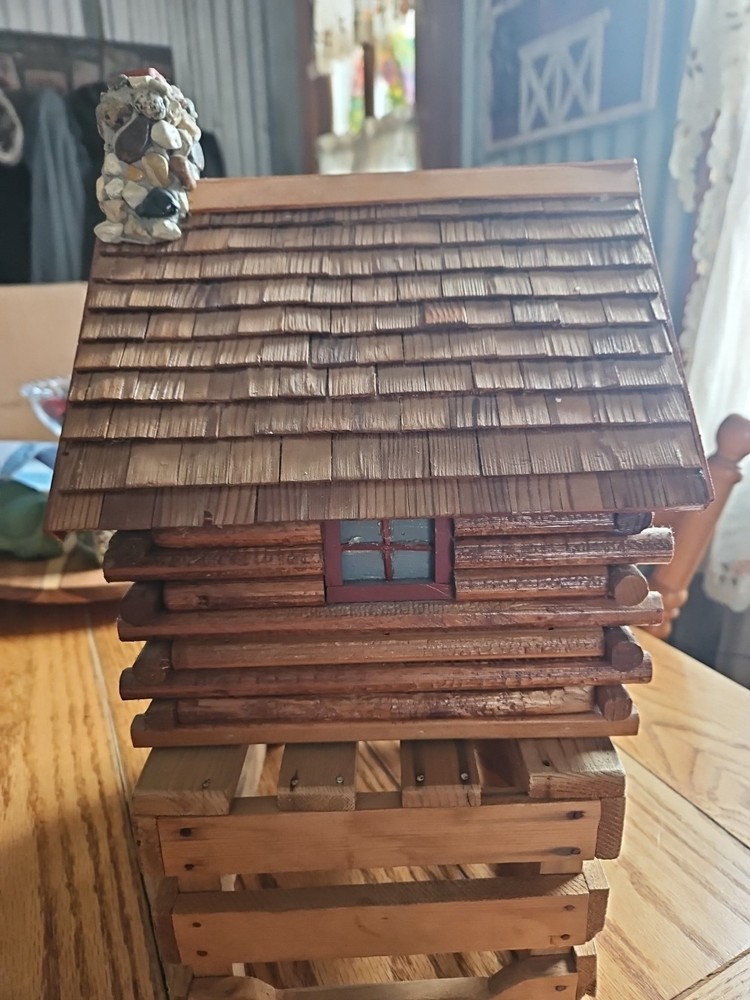 Handmade Log Cabin Birdhouse
