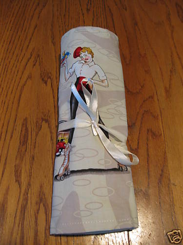10 PEN WRAP/POUCH/HOLDER MEL'S DINER+ NOTEPAD
