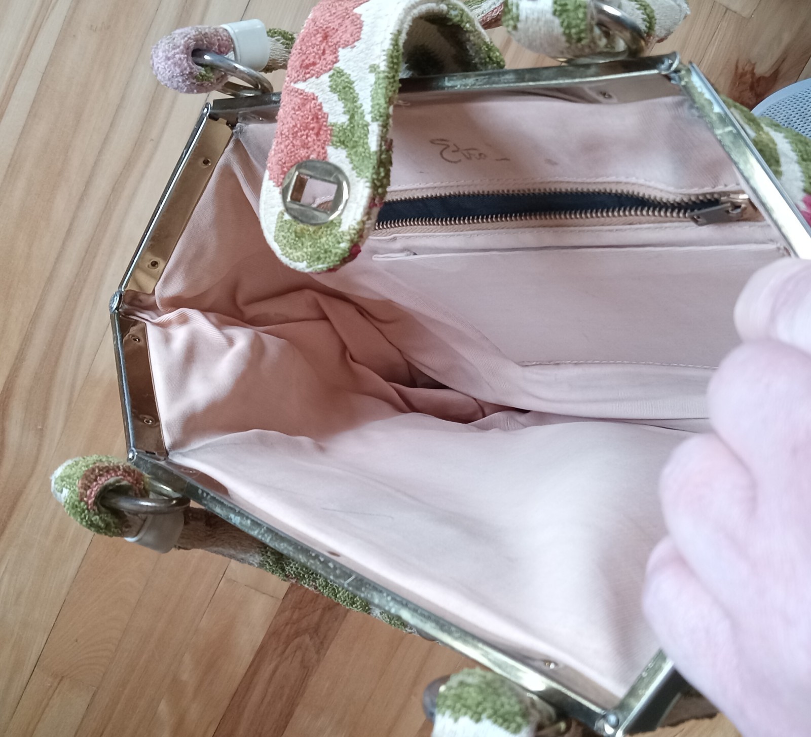 VTG MCM ETRA Fabric Textile Carpet Bag Metal Frame Handbag Floral Purse 50s-60s