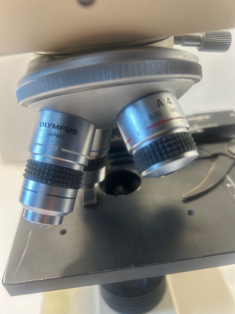 Olympus CH Binocular Laboratory Microscope 50, 60 Hz
