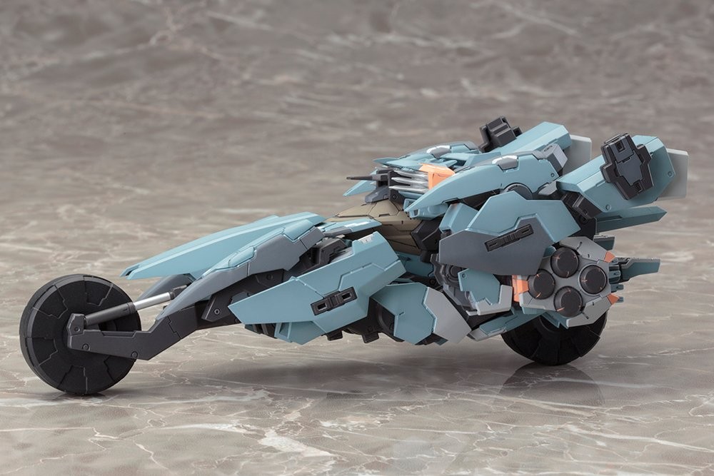 KOTOBUKIYA Xenoblade Chronicles Cross Formula 1/48 Plastic Model