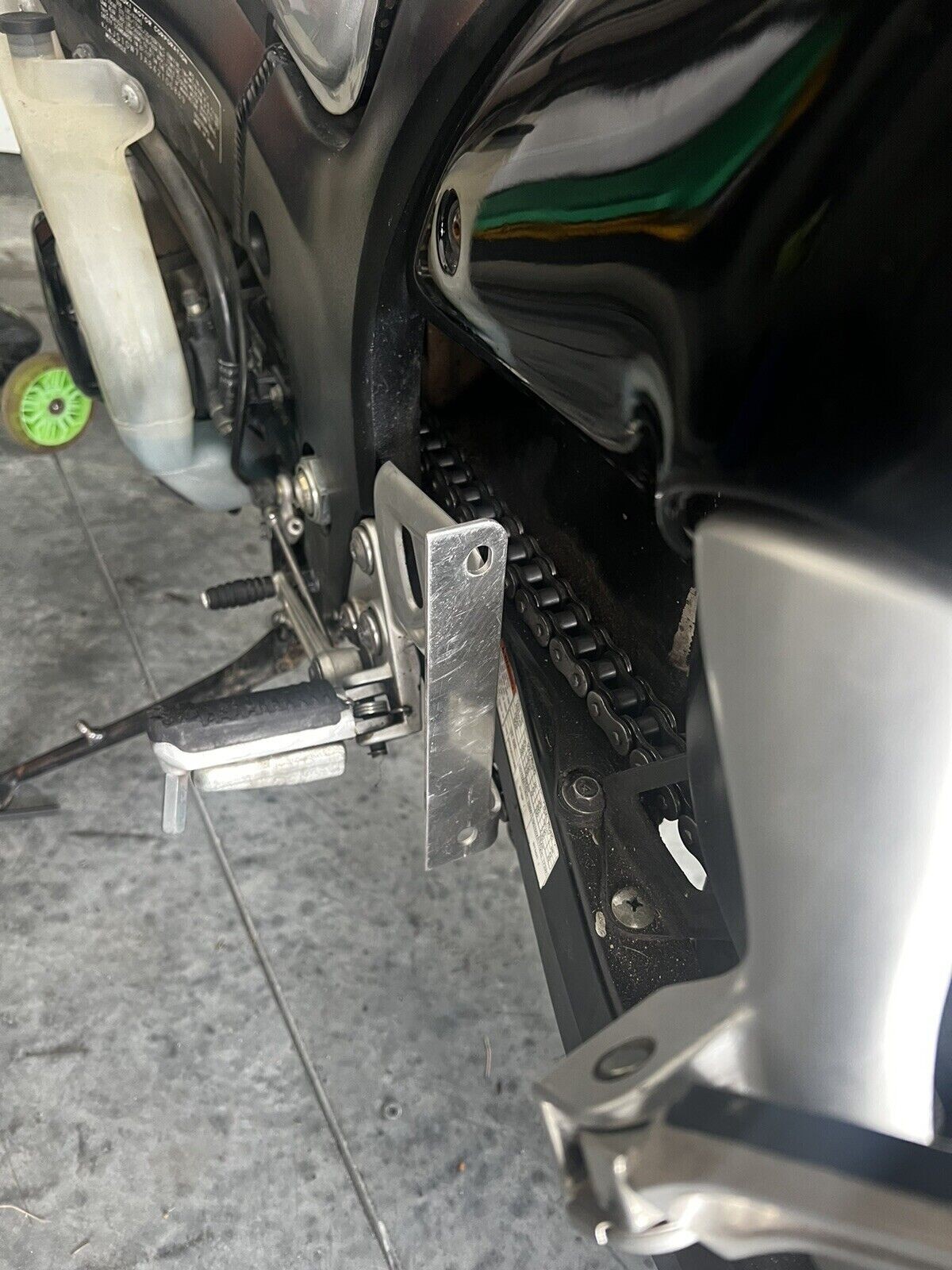 Side Flat License Plate Relocation Holder Bracket for Suzuki Hayabusa 1999-now