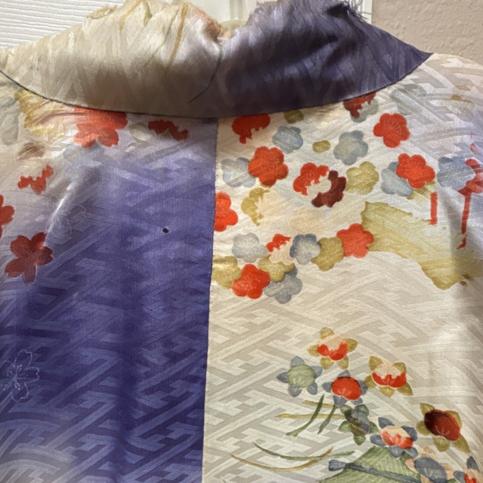 Silk Women's Kimono Purple Floral Pattern Traditional Japanese Robe